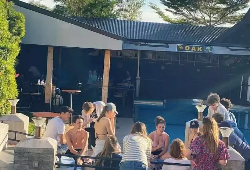 Netluna Villa Hotel & Tours