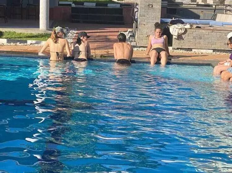 Netluna Villa Hotel & Tours