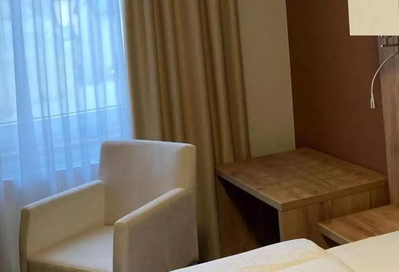 ペンション Landgasthof Meja