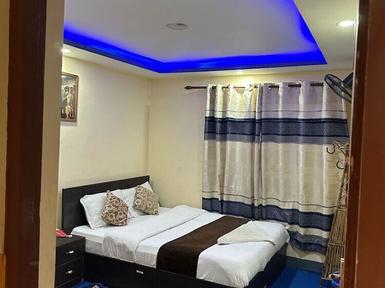 تختخواب و صبحانه Yog Darshan