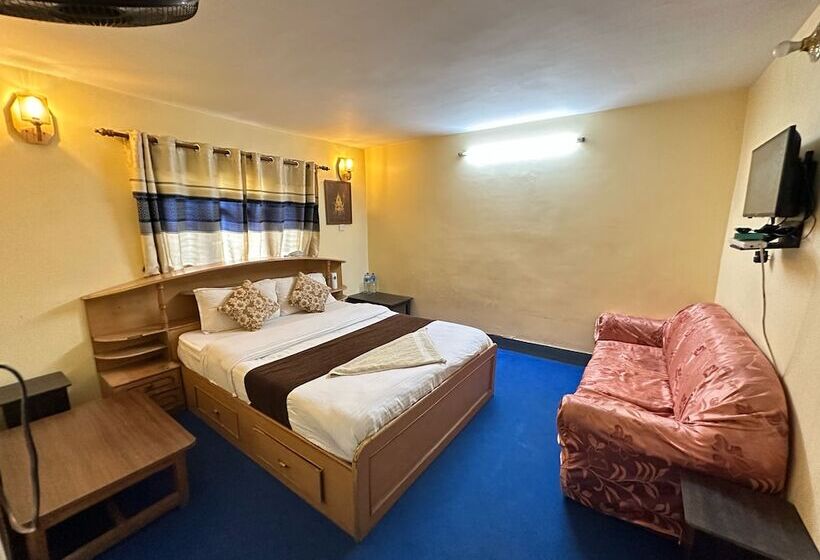 تختخواب و صبحانه Yog Darshan