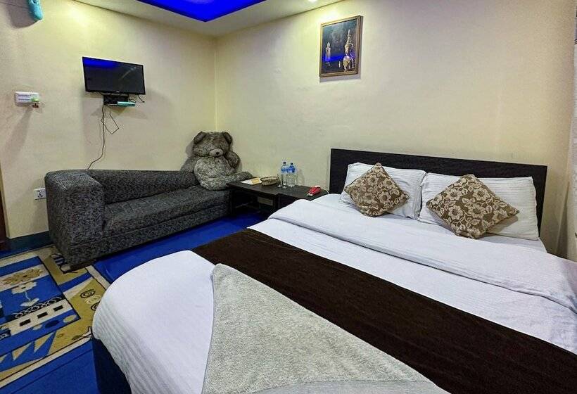 تختخواب و صبحانه Yog Darshan