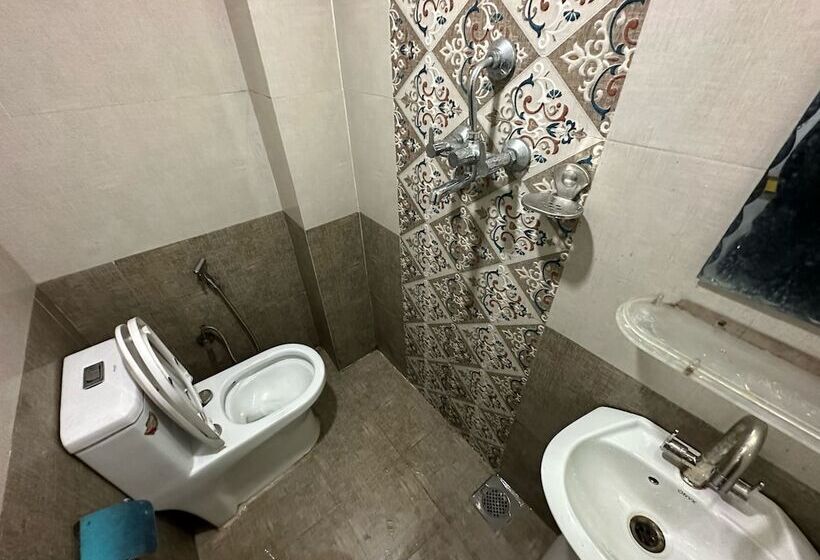 تختخواب و صبحانه Yog Darshan