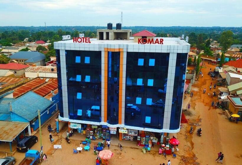 هتل Komar