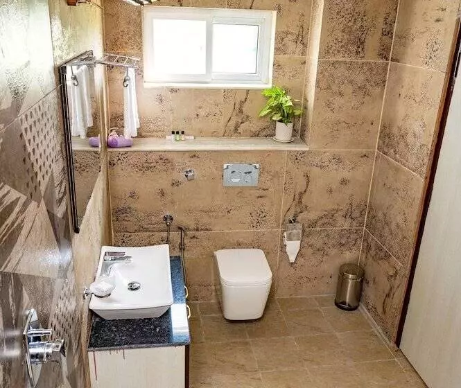 هتل Lumbini Five Elements