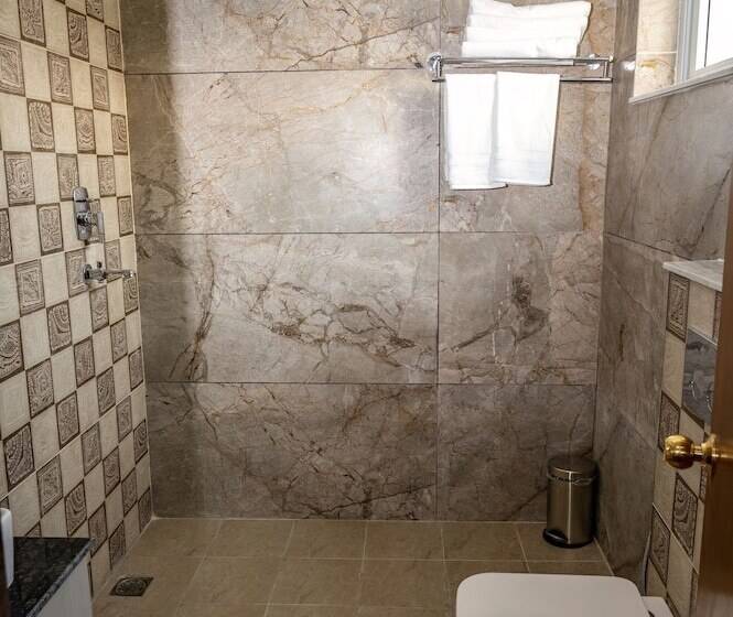 Hotel Lumbini Five Elements