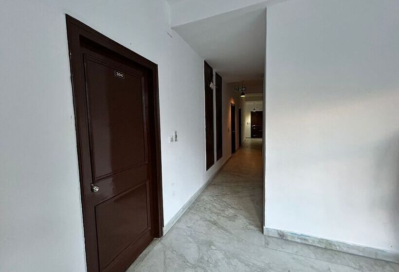 酒店 Manali Palace