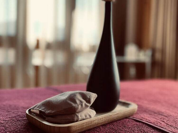 هتل Norbu Healing