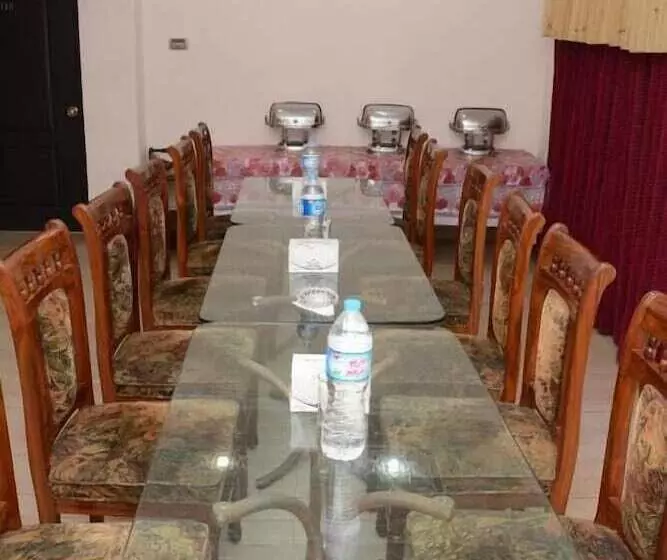 Rifadah Hotel Multan