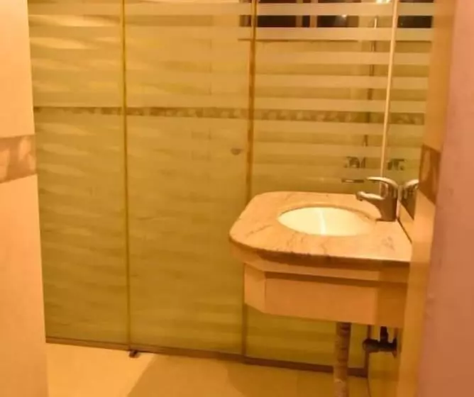 Rifadah Hotel Multan