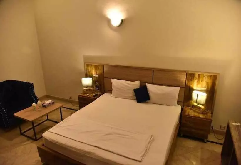 Rifadah Hotel Multan