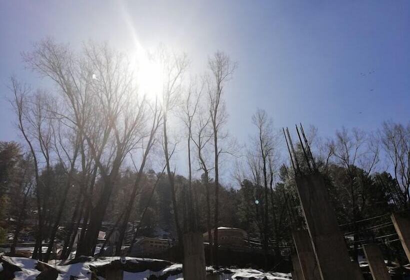 Malika Kohsar Hotel Murree