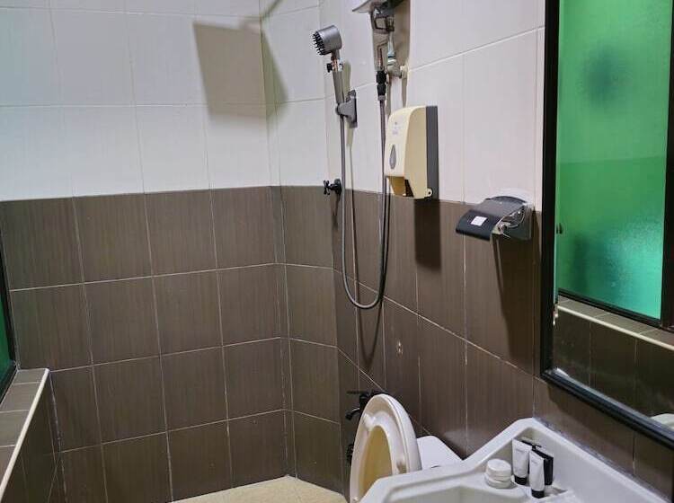 ホテル The Century Boutique