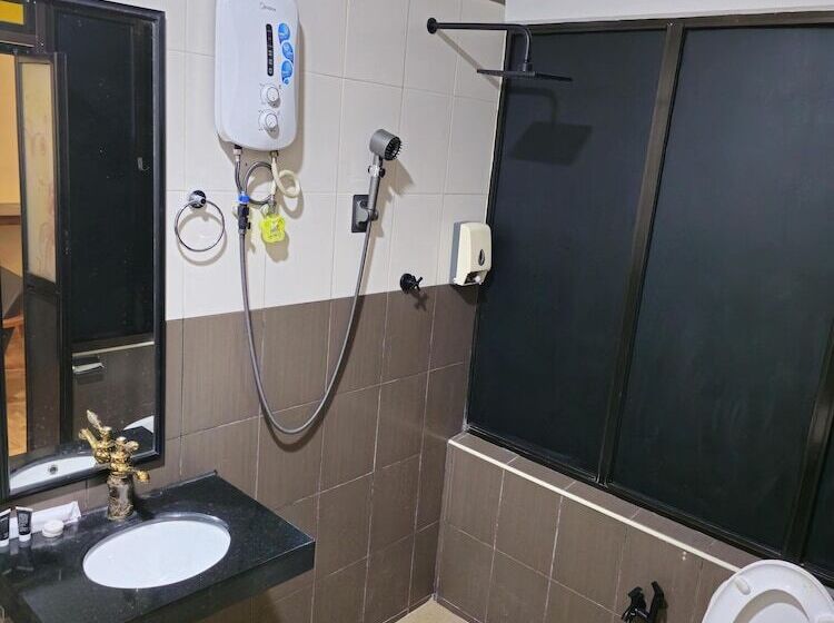 ホテル The Century Boutique