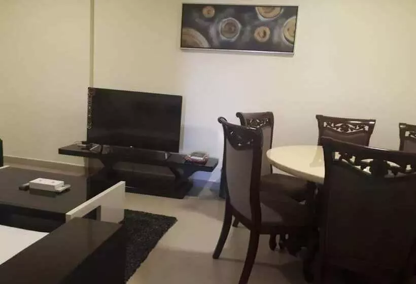 Reef Hotel Apartments