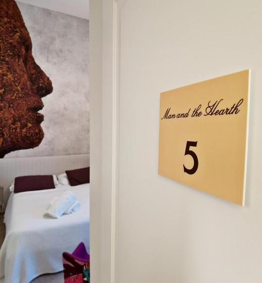 تختخواب و صبحانه Artistic Charming House