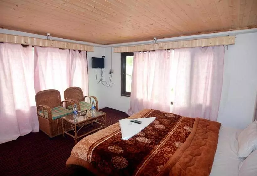 Hotelli Spot On 65921 Kashmir House