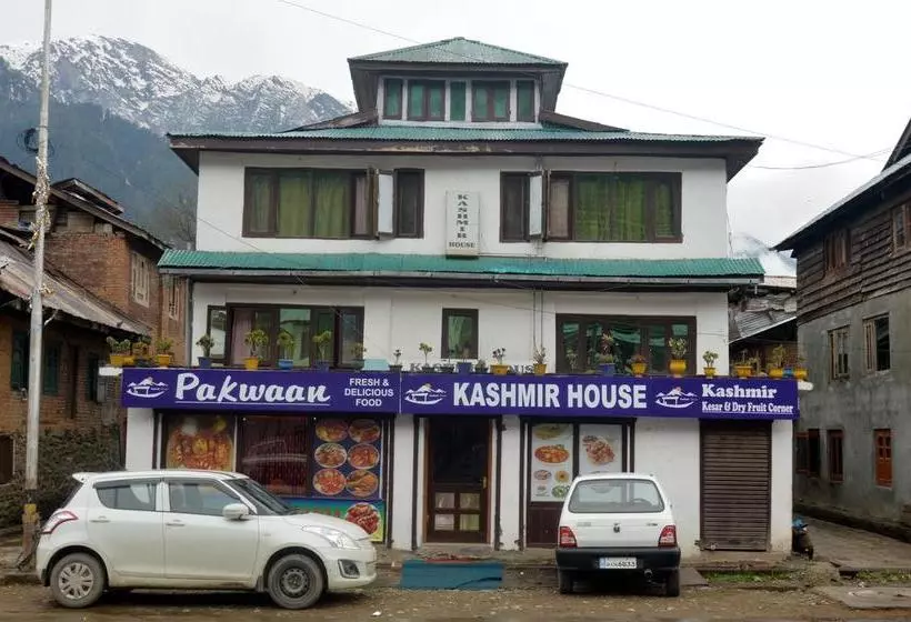 Hotelli Spot On 65921 Kashmir House