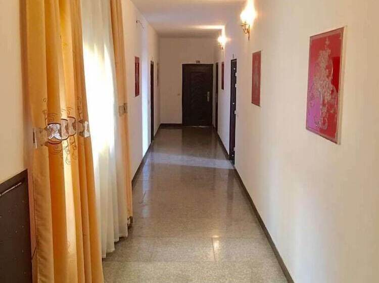 هتل Résidence Mbemba