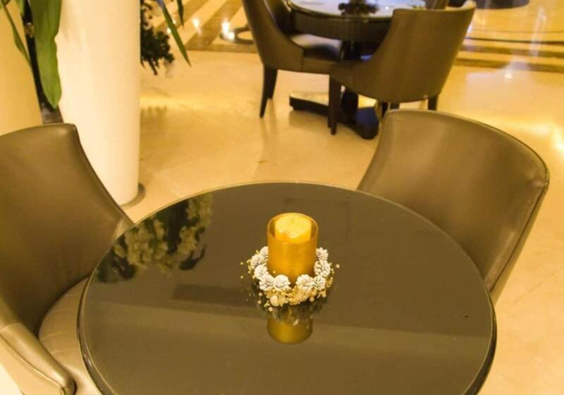 هتل Palm Camayenne