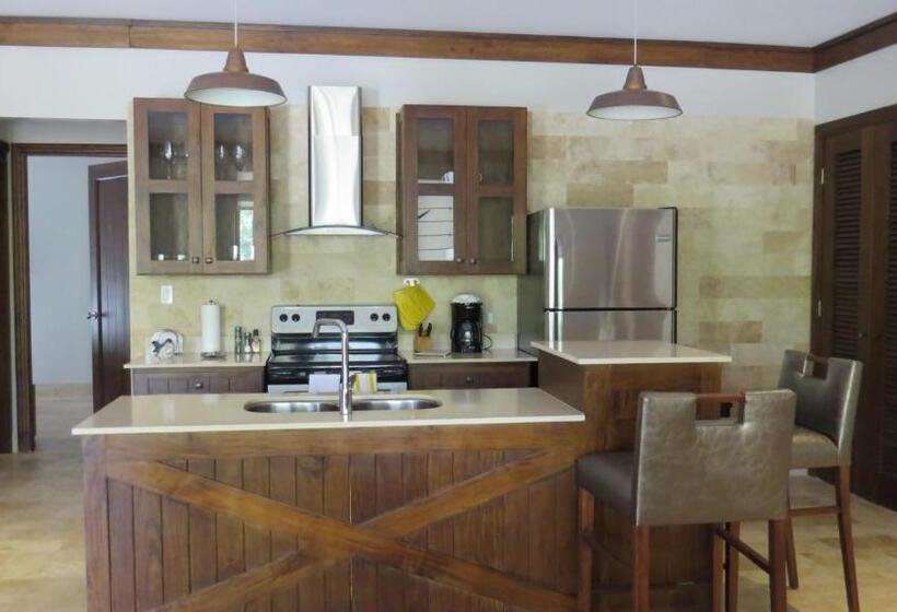 ホテル Paseo Suites El Valle, Luxury Apartments