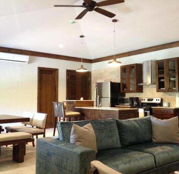 ホテル Paseo Suites El Valle, Luxury Apartments