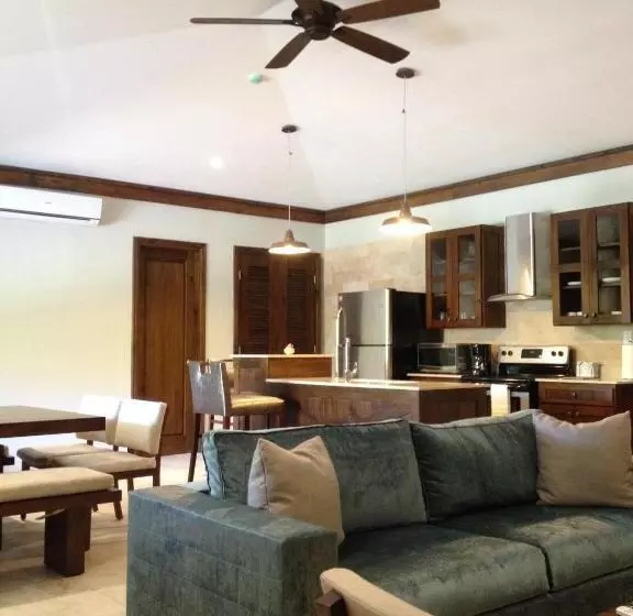 ホテル Paseo Suites El Valle, Luxury Apartments