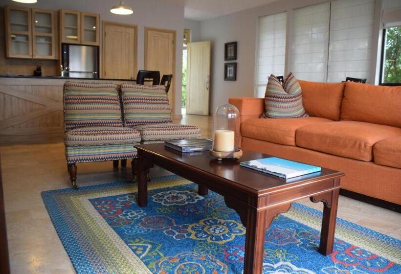 ホテル Paseo Suites El Valle, Luxury Apartments