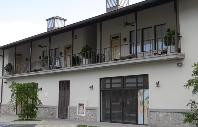 ホテル Paseo Suites El Valle, Luxury Apartments