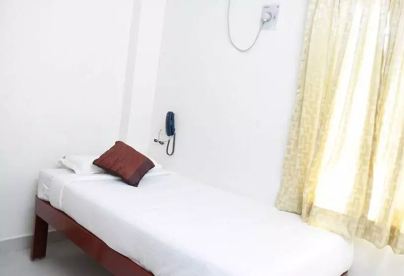 هتل Sakthi Guest House