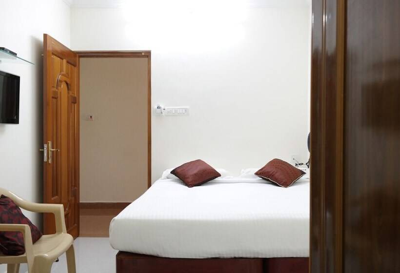 Hotel Sakthi Guest House