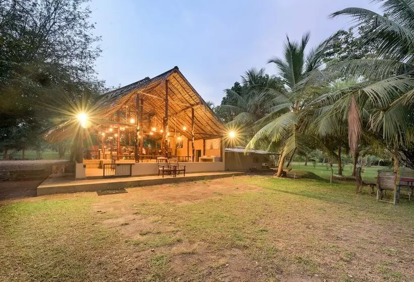 Hotelli Thuduwa Camp