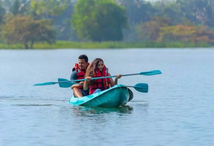Hotelli Thuduwa Camp