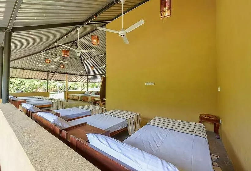 Hotelli Thuduwa Camp