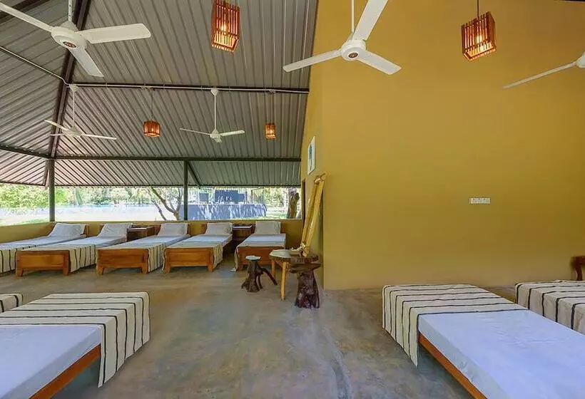 Hotelli Thuduwa Camp