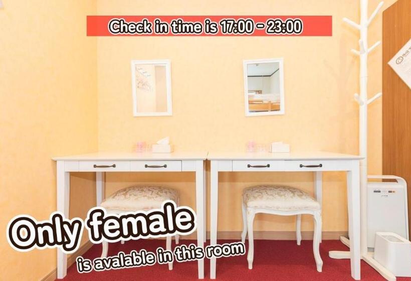 Bigtree Guest House   Hostel