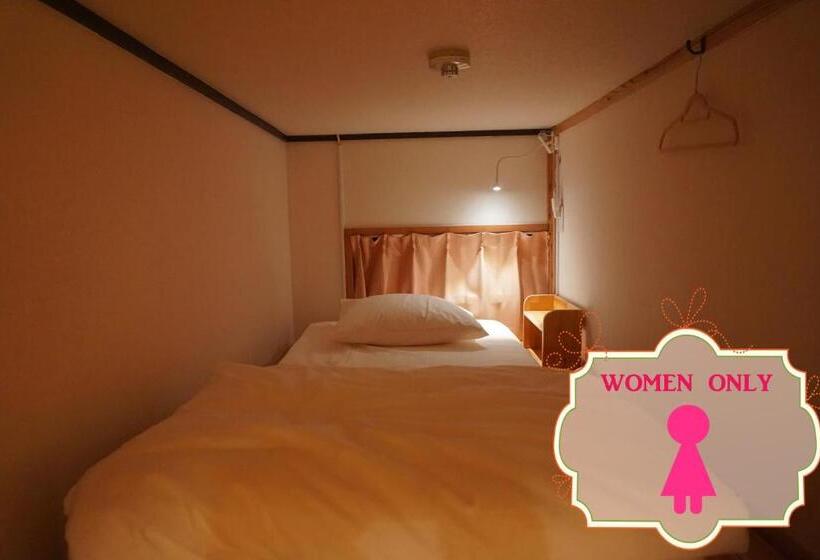 Bigtree Guest House   Hostel