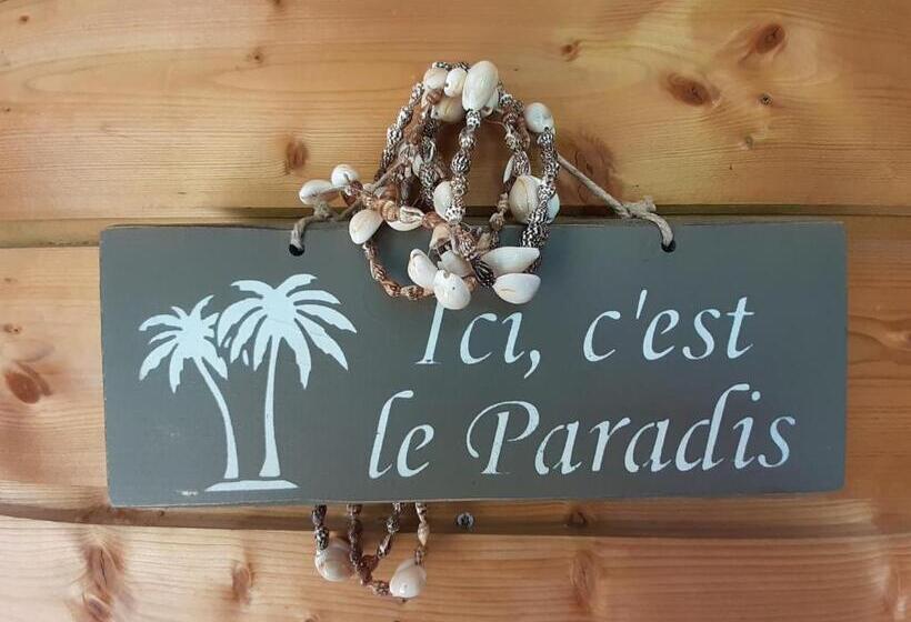 تختخواب و صبحانه Maison Hamak