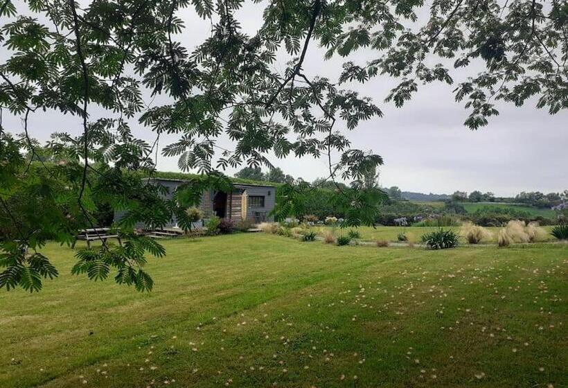 تختخواب و صبحانه Maison Hamak