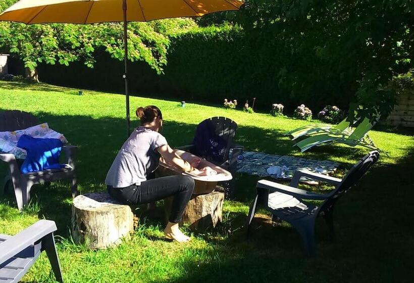 تختخواب و صبحانه Maison Hamak