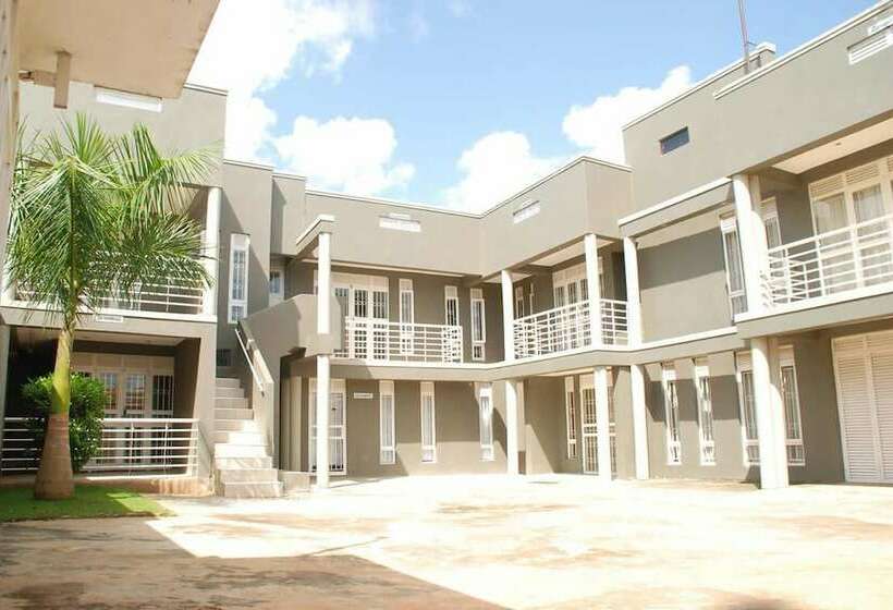 هتل Commonlens Inn