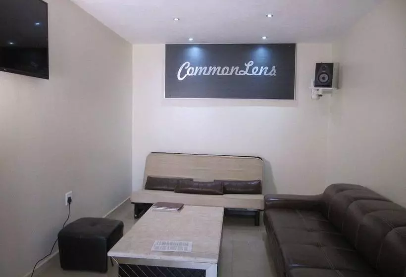 هتل Commonlens Inn