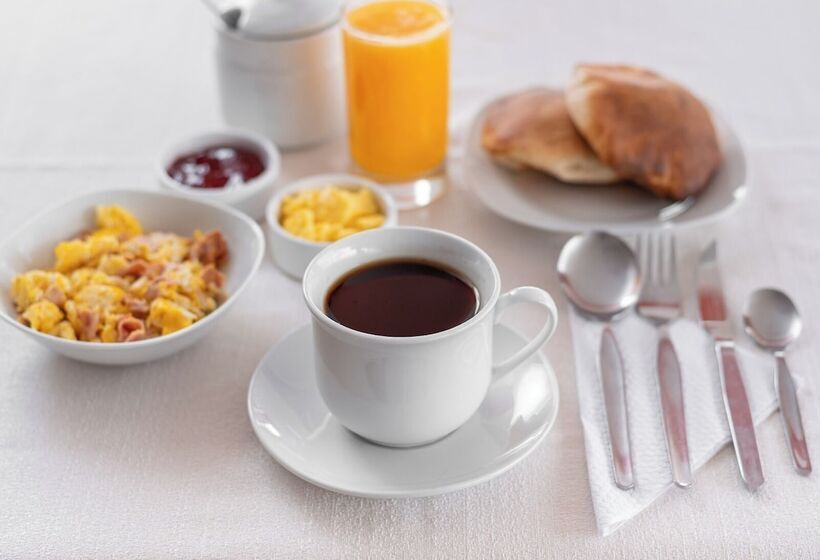 هتل Balcones Plaza