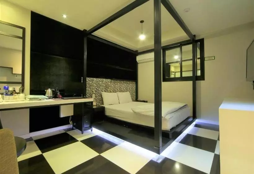 مُتل Daegu Bonri Piano