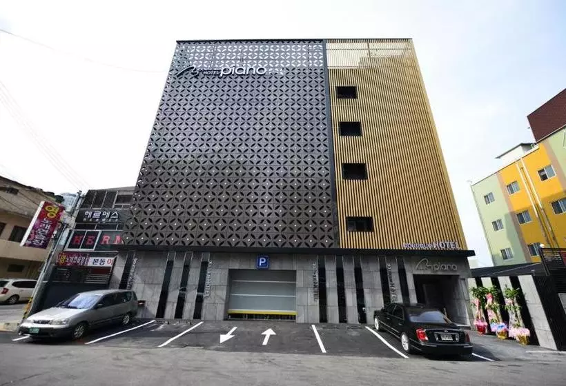 مُتل Daegu Bonri Piano