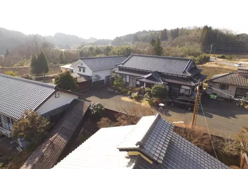 旅館 Minshuku Shiroyama