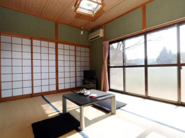 旅館 Minshuku Shiroyama