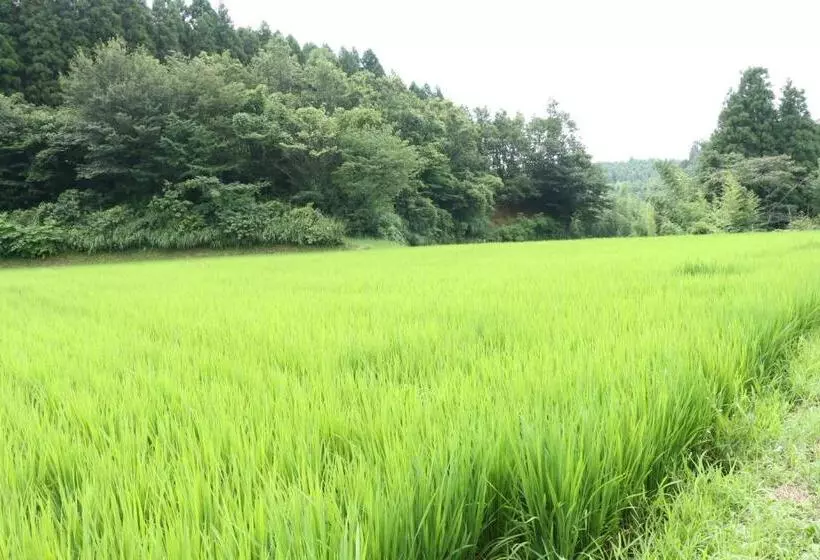 旅館 Minshuku Shiroyama