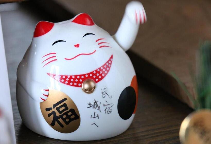 Рёкан Minshuku Shiroyama