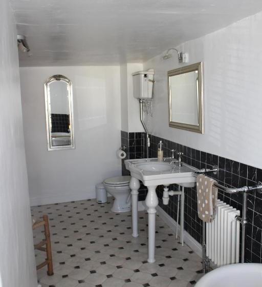 住宿加早餐  The Olde House